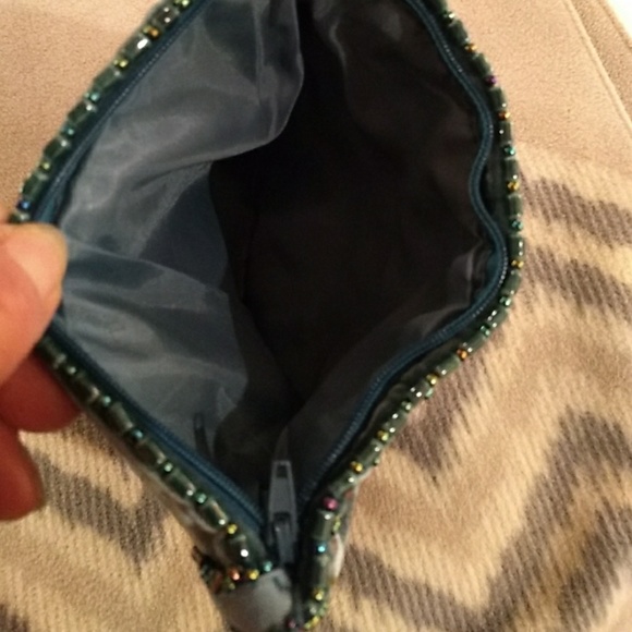 Purse - Picture 3 of 6